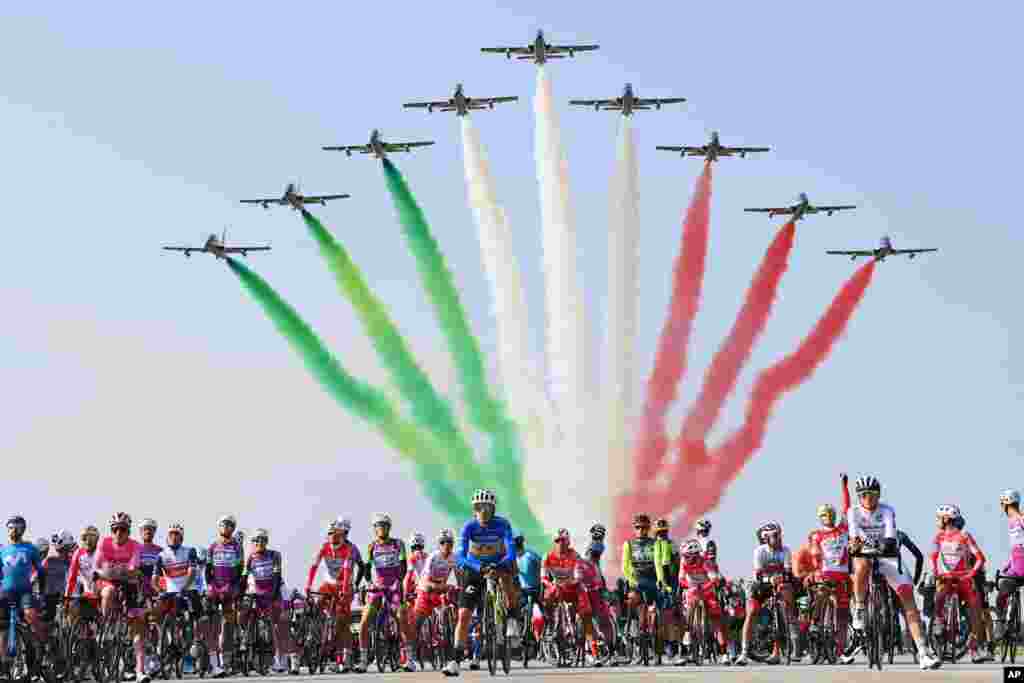 The Frecce Tricolori Italian Air Force aerobatic squad flying&#160;at the Rivolto air base&#160; prior to the 15th stage of the Giro d&#39;Italia cycling race in Italy.