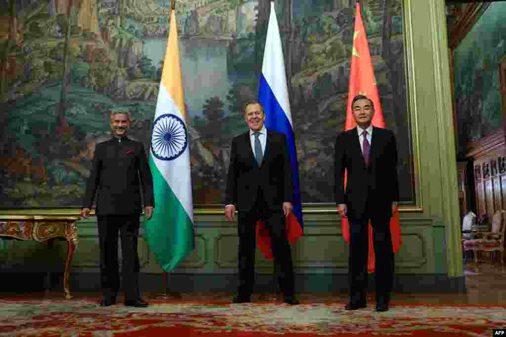 러시아의 세르게이 라브로프 외무장관과 중국의 왕이 국무위원 겸 외교부장, 인도의 수브라마냠 자이샨카르가 모스크바에서 열린 상하이협력기구(SCO) 회담에서 별도로 회의를 가졌다.