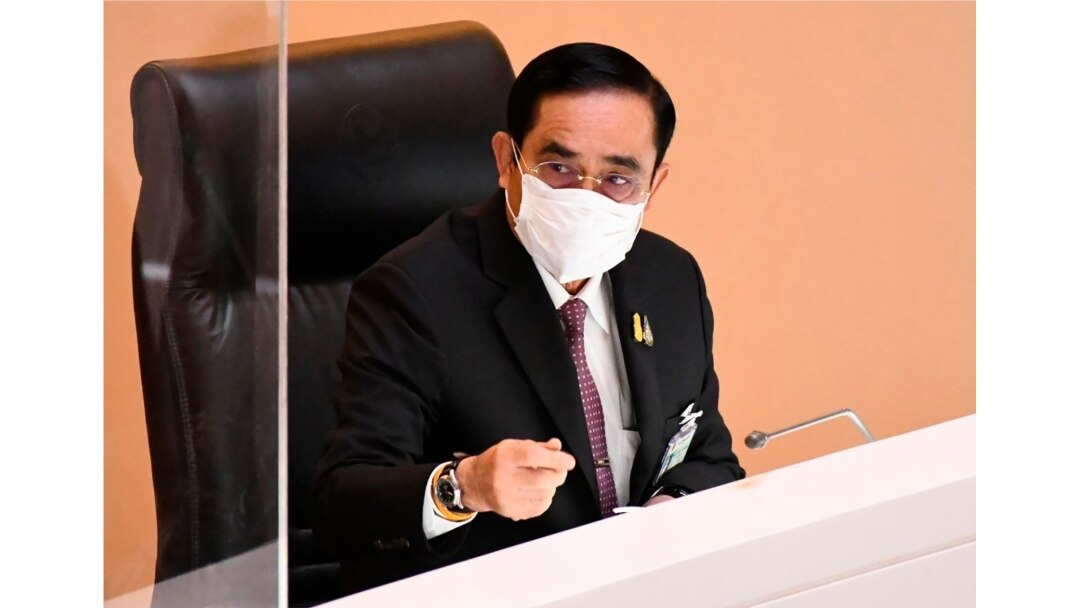 Perdana Menteri Thailand Prayuth Chan-ocha tiba di gedung parlemen di Bangkok, Thailand, 31 Agustus 2021.