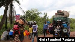 Congoleses deixam Angola