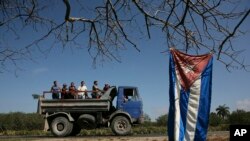 Nueve goberanadores estadounidenses ven vital abrir el mercado cubano para generar empleos agrícolas en Estados Unidos.