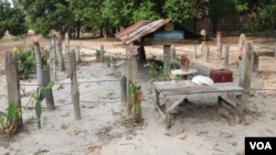 Pol Pot’s gravesite is located on Dangrek Mountain Range in Anlong Veng district, Oddar Meanchey province, Cambodia, April 6, 2018. (Sun Narin/VOA Khmer)