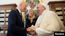 Perezida Joe Biden w'Amerika na Papa Fransisko