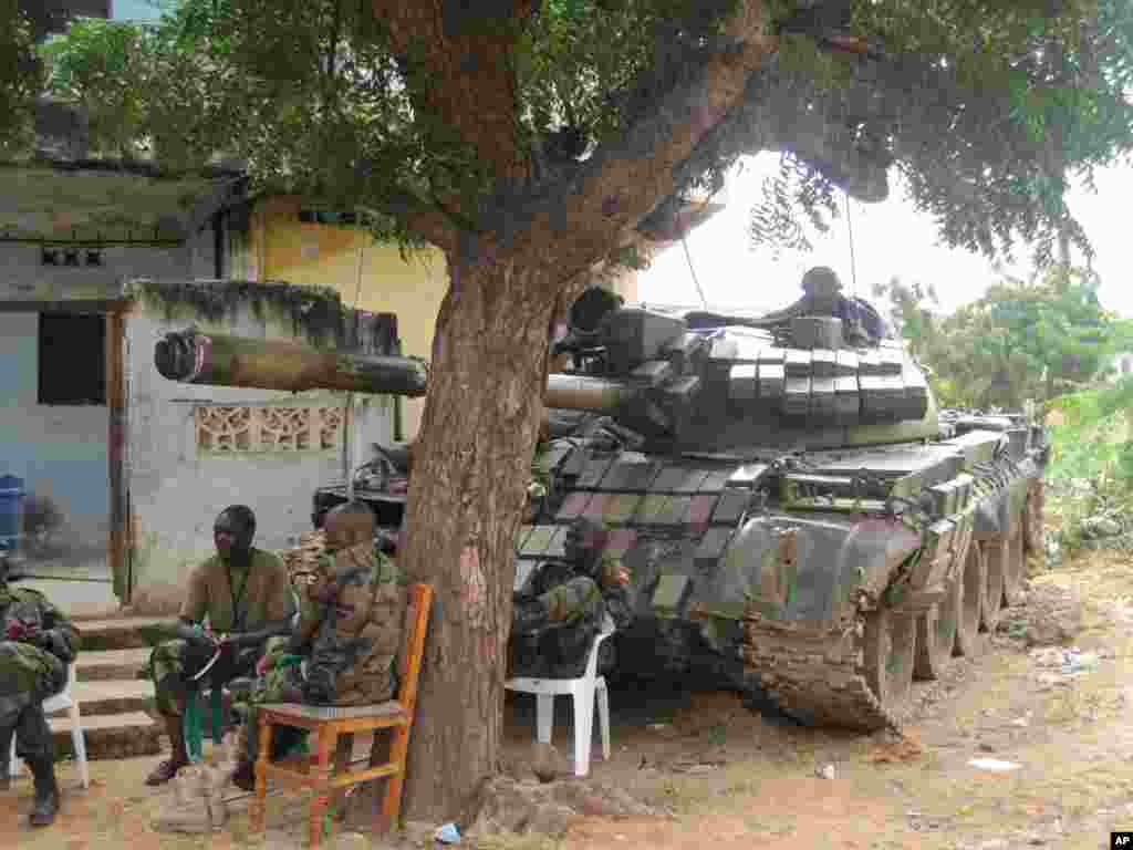 Qaar ka tirsan Askarta AMISOM oo ku sugan Xaafadda Xamar Bille