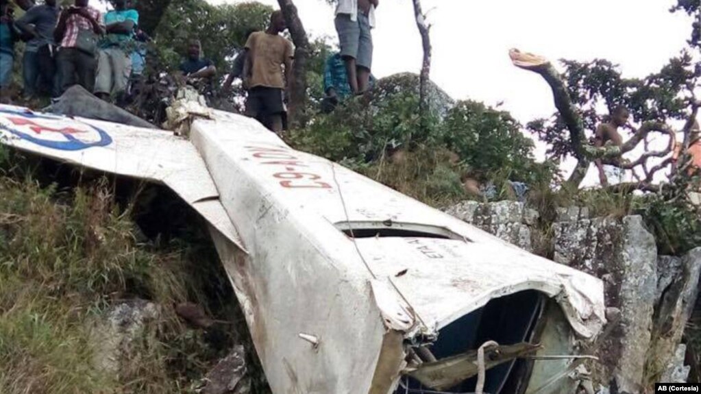 Restos do avião que caiu em Machipanda, Moçambique