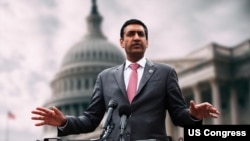 资料照片：民主党籍众议员罗·卡纳。