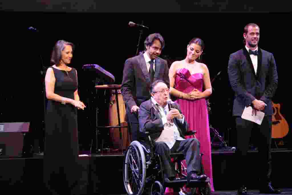 Roberto Gómez Bolaños, Premios a la Herencia Hispana.