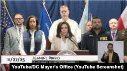 2025年11月27日，联邦官员就两名国民警卫队士兵遭枪击事件在华盛顿特区举行简报会。(视频截图）
