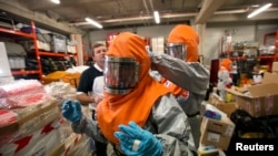 Los nuevos equipos de respuesta rápida federal al ébola se están preparando para ser desplegados a cualquier ciudad de EE.UU. donde aparezca el virus.