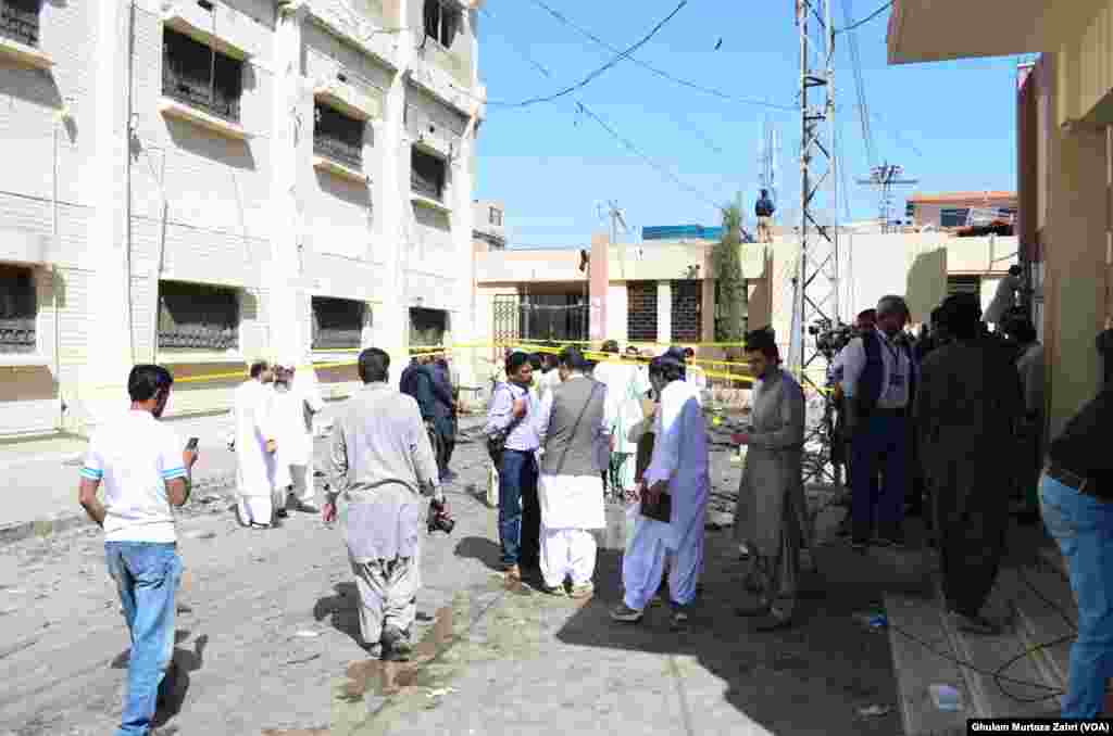 کوئٹہ میں پیر کی صبح ہونے والے بم دھماکے میں ہلاکتوں کی تعداد 70 ہو گئی ہے۔