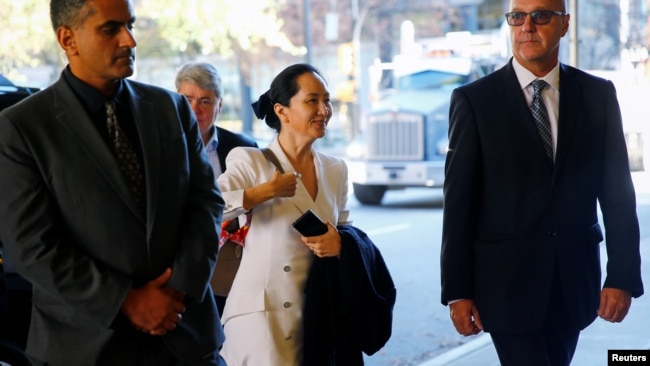 中国华为公司首席财务官孟晚舟前往加拿大温哥华一家法庭继续出席庭审。（2019年9月30日）