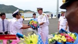 Hai Tàu Hải quân Mỹ thăm cảng Cam Ranh