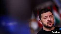 El presidente de Ucrania, Volodymyr Zelenskyy, habla durante una cumbre de líderes de la Unión Europea en Bruselas, Bélgica, el 19 de diciembre de 2024. REUTERS/Johanna Geron