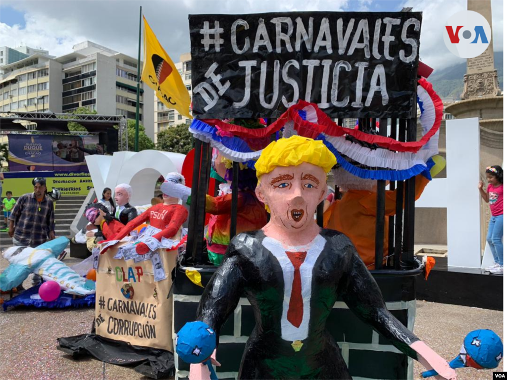 Venezolanos decidieron expresar su protestas a través de carrozas típicas de carvanal, en las que incluso el presidente estadounidense Donald Trump tuvo presencia. Foto: Luisana Solano - VOA.