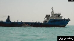 Kapal tanker IRGC ditangkap di Teluk persia, Rabu (31/7), diduga menyelundupkan bahan bakar. (Foto: dok).