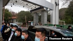 세계보건기구(WHO)의 신종 코로노바이러스 국제조사단이 1일 중국 허베이성 질병통제센터(CDC)를 방문했다.