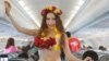 VietJet bảo vệ quyết định tung ‘lịch bikini’