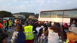 Lesbos Mayor Attacks EU as Refugees Continue to Arrive