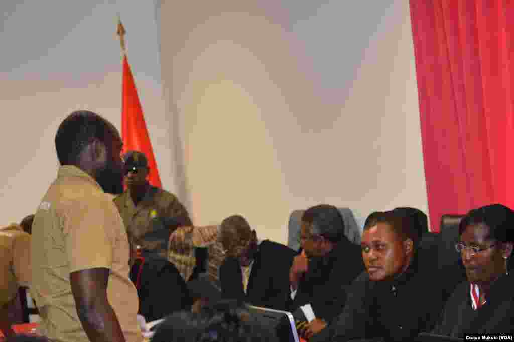 Julgamento dos activistas em Luanda, no Tribunal Provincial de Luanda em Benfica. Angola, Nov 16, 2015