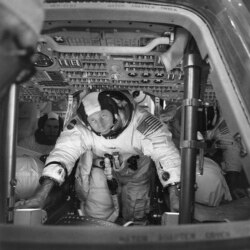 Al Worden es visto en esta foto del 26 de marzo de 1971 provista por la NASA.