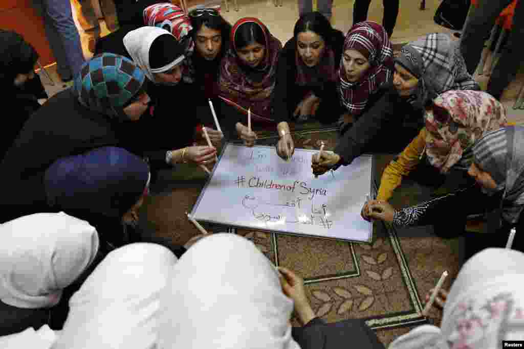 ملالہ یوسفزئی نے عالمی برادری سے شامی مہاجرین کے لیے امداد کی بھی اپیل کی۔