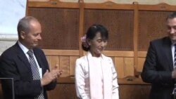 昂山素姬聆聽瑞士國會辯論