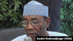 Mahamat Ahmad Alhabo, membre du Fonac au Tchad, le 29 avril 2016. (VOA/André Kodmadjingar)