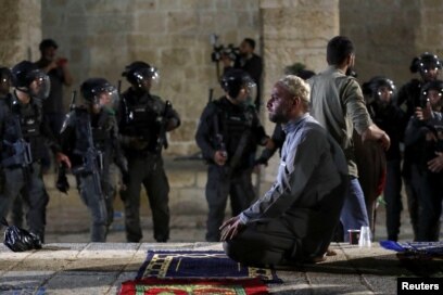 Why israel attack al aqsa