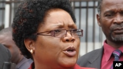 Vaive mutevedzeri wemutungamiri wenyika, Amai Joice Mujuru