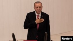 Serokê Tirkiyê Recep Tayyîp Erdogan Sond Dixwe