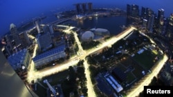 Pemandangan dari udara Sirkuit Marina Bay Street menjelang pelaksanaan Singapore Formula One Grand Prix, 17 September 2012. (Foto: Donna Evans/Reuters)