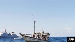 Hotuna daga ma'aikatar tsaron Netherlands gameda mafasa cikin teku daga Somalia.