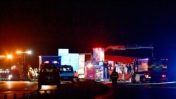 Foto yang menunjukkan lokasi kecelakaan lalu lintas yang menewaskan kartunis kontroversial Lars Vilks di dekat kota Markaryd di Swedia pada 3 Oktober 2021. (Foto: TT News Agency/ Johan Nilsson via Reuters)