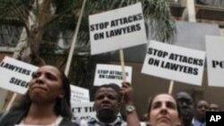 Zimbabwe Police Arrest Human Rights Lawyers
