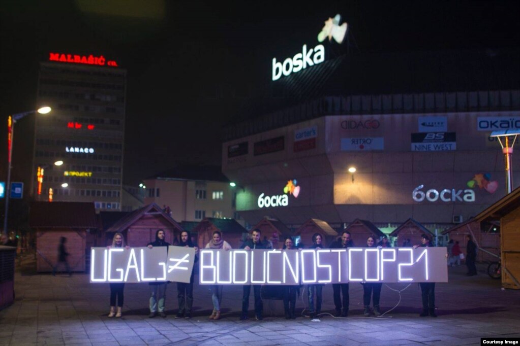 Aktivistička akcija povodom klimatskih pregovora u Parizu, Banja Luka 2015. godine (Foto: Centar za životnu sredinu)