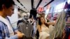 US Sees Uptick in Consumer Spending