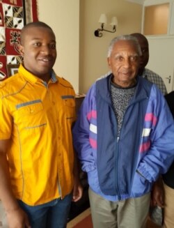 UFather Ribeiro loMnu. Kudzai Samaita olilunga leRoma. (Photo/Credit: Kudzai Samaita)