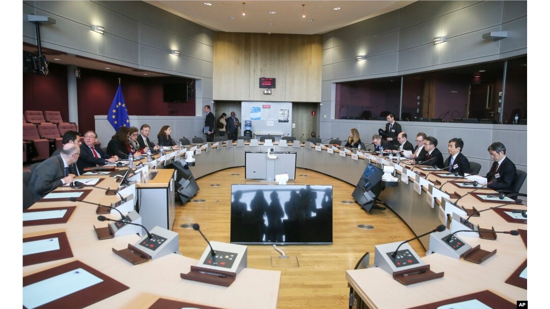 European Union, Japanese and U.S. trade officials confer at EU headquarters in Brussels, March 10, 2018. The EU is still seeking clarity from Washington about whether the 28-nation bloc will be exempt from U.S. President Donald Trump's steel and aluminum tariffs.