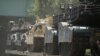 Тенкови од моделот М1 Абрамс натоварени на железничка композиција во Вашингтон