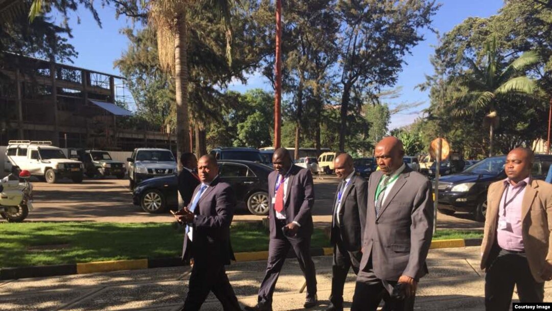 Bamwe mu Bari Baritabiriye Ibiganiro vyo mu kwa Kabiri 