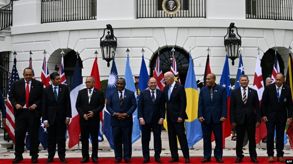 资料照：拜登总统与太平洋岛国论坛领导人在白宫举行峰会。（2023年9月25日）(photo:VOA)