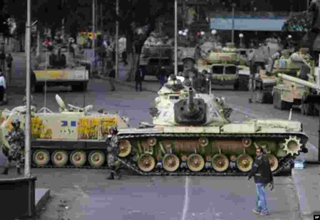 开罗街头的装甲安全车