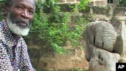 Kenyan soapstone carver Elkana Ong'esa