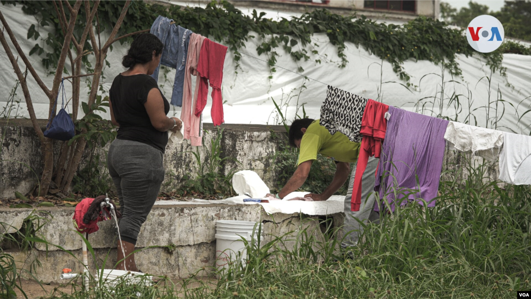 Al menos unos 6.000 venezolanos se han visto desplazados por los combates de mediados de abril entre fuerzas del gobierno de Venezuela y disidencias de las FARC en el estado venezolano de Apure. [Foto: Jair Díaz/VOA]