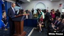 Horas antes de entrar en vigor el cierre el pasado martes, Obama hizo declaraciones a la prensa en la Casa Blanca.