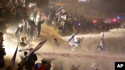 Ізраїльська поліція застосувала водомети, щоб розігнати демонстрантів