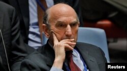 Elliott Abrams, representante de EE.UU. para Venezuela dice que habrá más sanciones a bancos que respaldan al presidente en disputa de Venezuela, Nicolás Maduro.