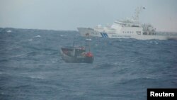 지난 2012년 12월 일본 오키섬에서 북동쪽으로 140km 떨어진 해상에서 표류 중이던 북한 선박이 발견됐다. 당시 배에 타고 있던 북한인 4명은 엔진 고장으로 떠내려왔다고 밝혔다. (자료사진)