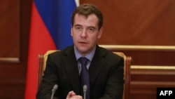 Dmitri Medvedev:Kabinet nazirləri Direktorların Korporativ Şurasındakı yerləri boşaltmalıdır