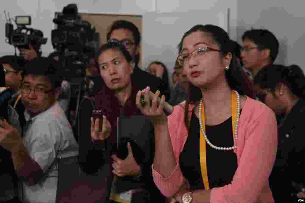 APEC summit security -Manila Police chief press briefing -photos by Burmese Service